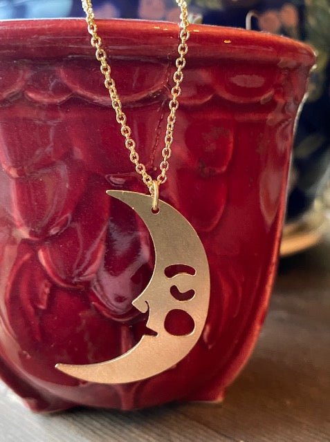 Resting Moon Necklace